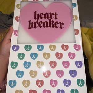 JEFFREE STAR COSMETICS HEARTBREAKER HANDHELD MIRROR